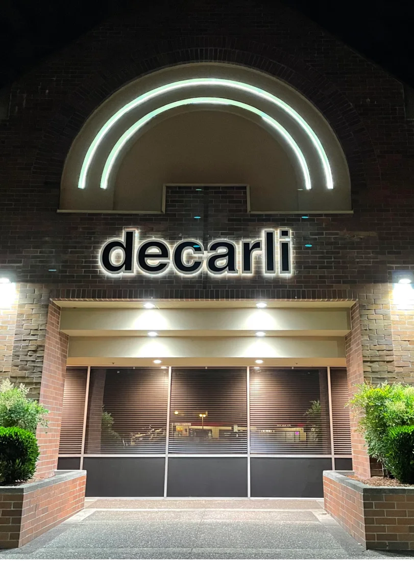 decarli restaurant business photo