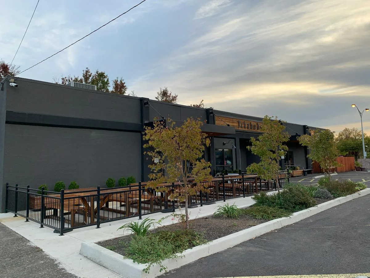 Ickabod's, business photo 3